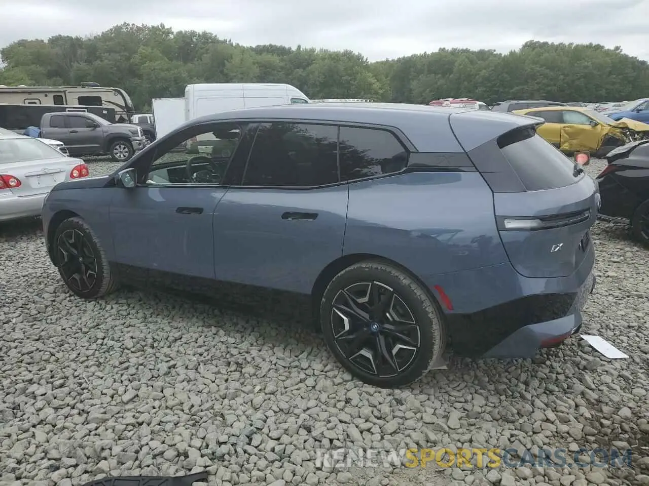 2 Фотография поврежденного автомобиля WB523CF07RCP85553 BMW IX XDRIVE5 2024