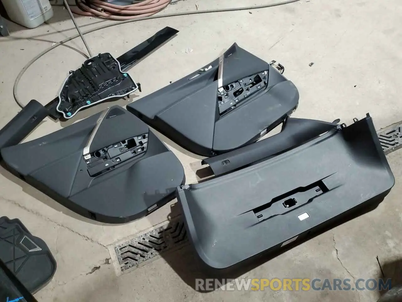 13 Фотография поврежденного автомобиля WB523CF0XRCP21815 BMW IX XDRIVE5 2024