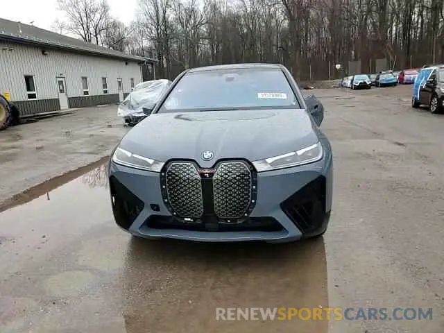 15 Фотография поврежденного автомобиля WB523CF0XRCP21815 BMW IX XDRIVE5 2024