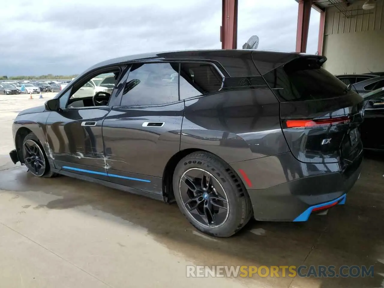 2 Photograph of a damaged car WB523CF0XRCP52532 BMW IX XDRIVE5 2024