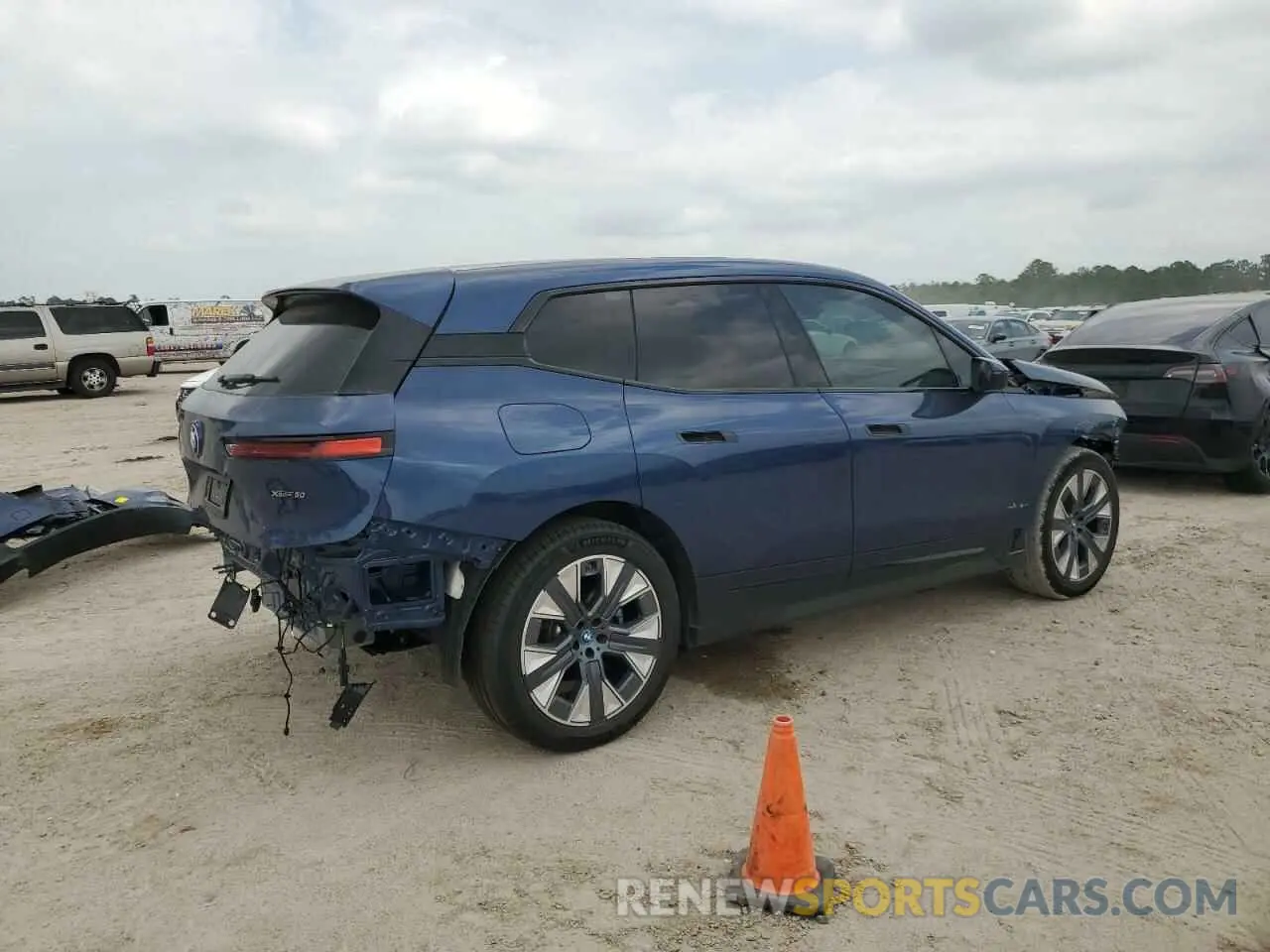 3 Photograph of a damaged car WB523CF00SCT24961 BMW IX XDRIVE5 2025