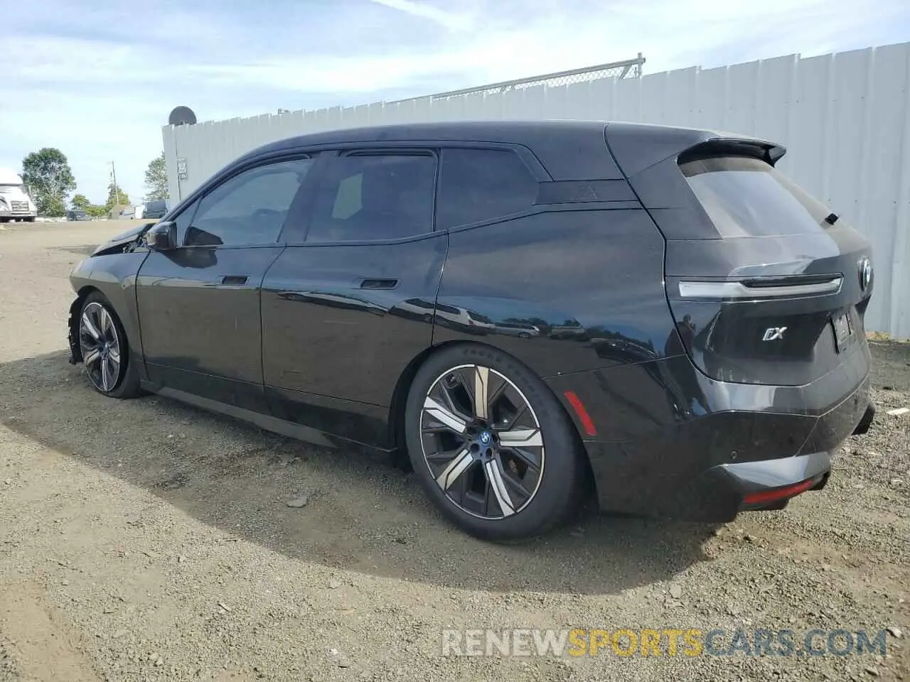 2 Photograph of a damaged car WB523CF02SCR77503 BMW IX XDRIVE5 2025