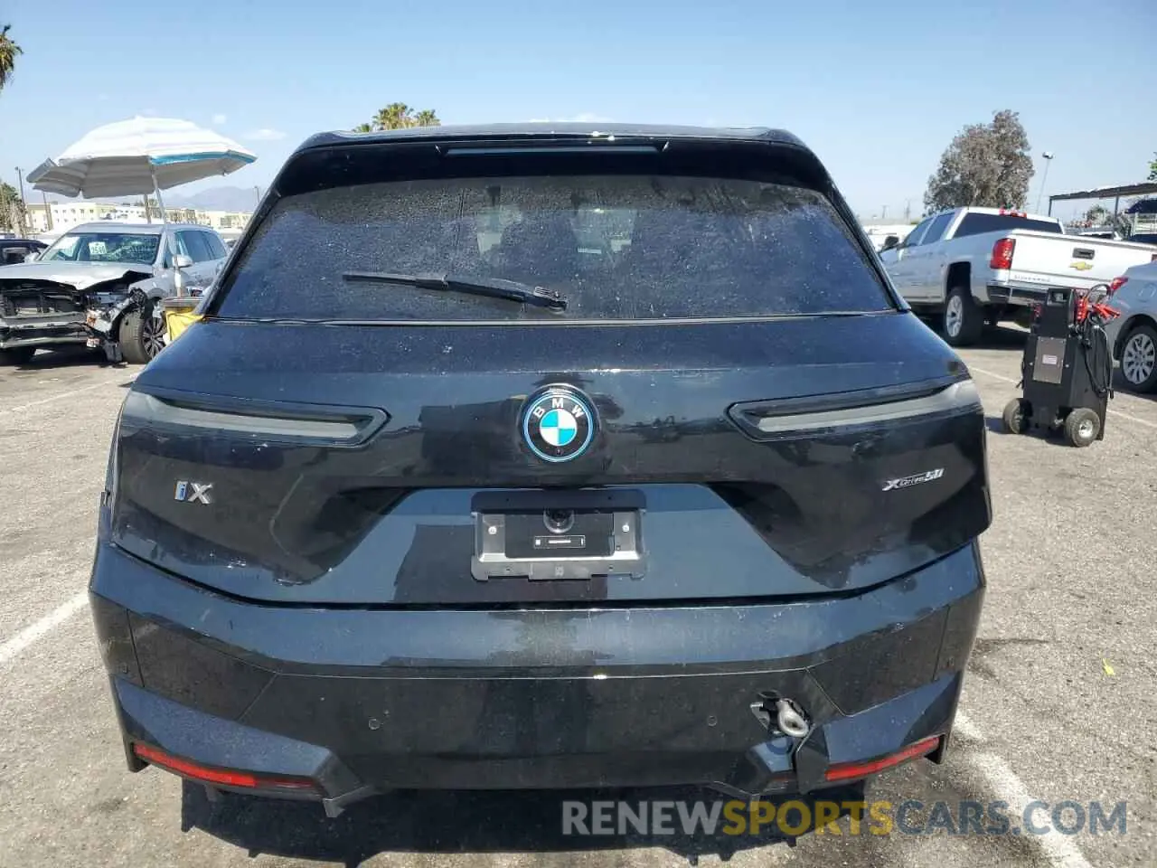 6 Photograph of a damaged car WB523CF02SCS06555 BMW IX XDRIVE5 2025
