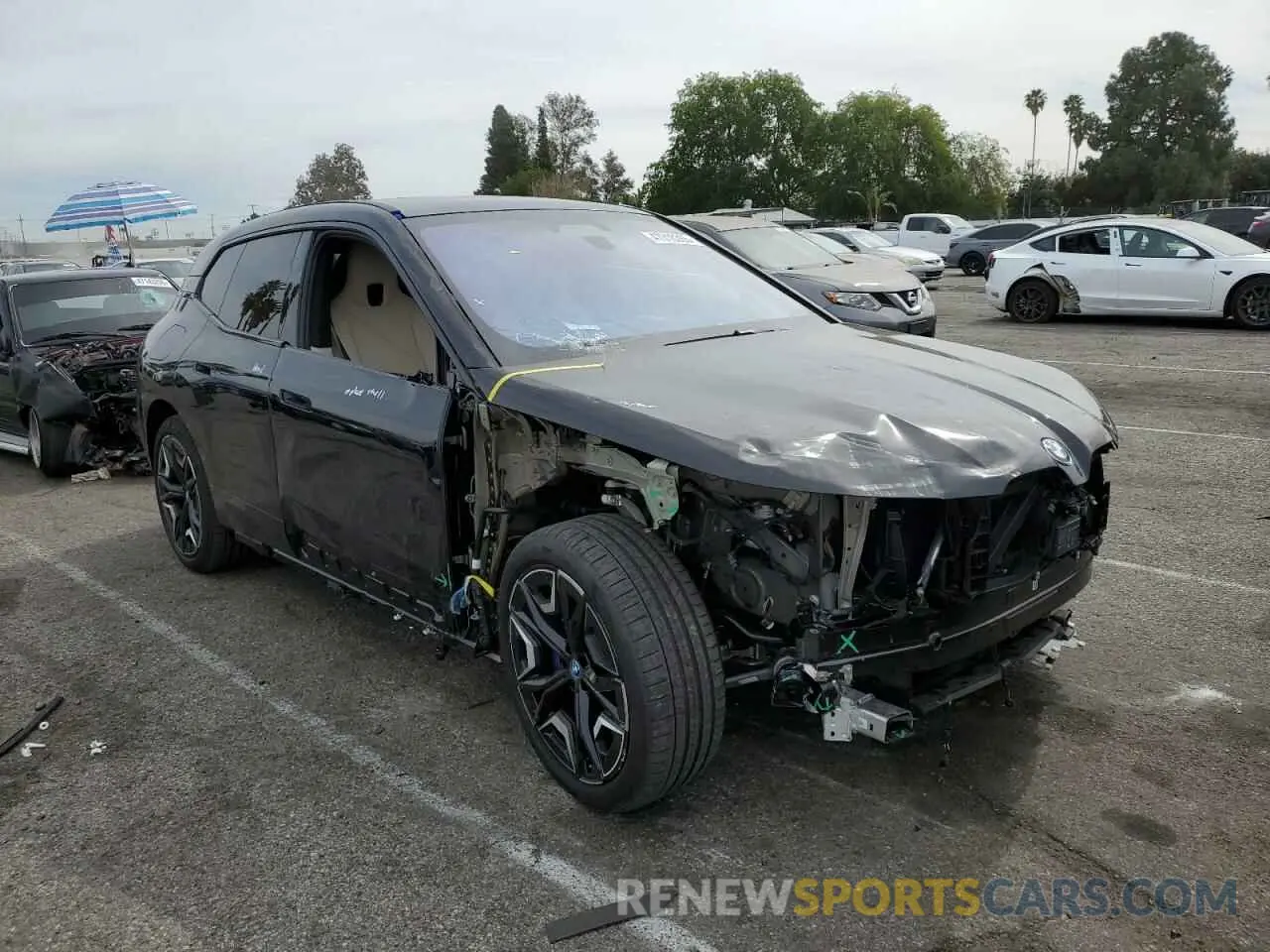 4 Фотография поврежденного автомобиля WB523CF06SCT06612 BMW IX XDRIVE5 2025
