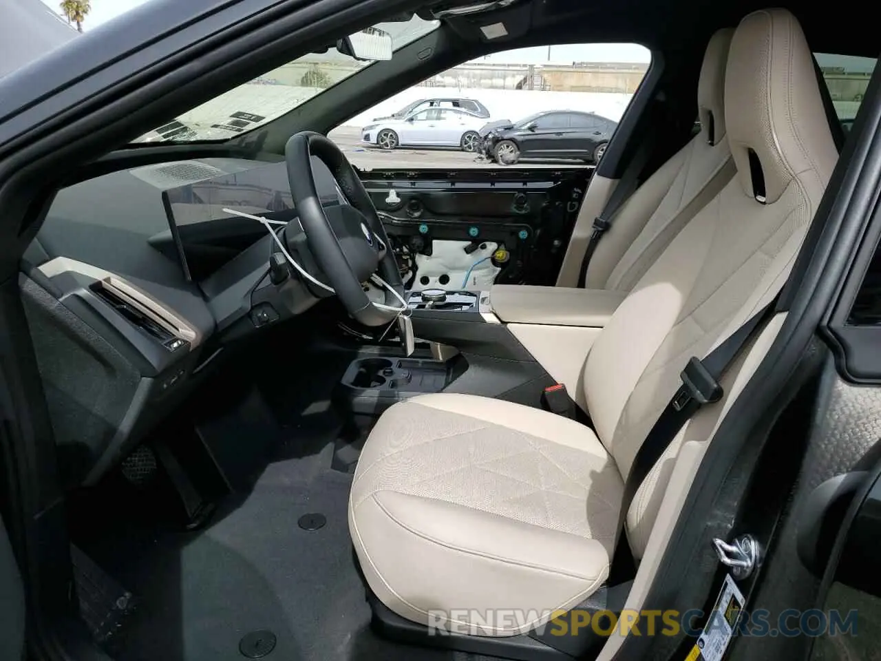 7 Фотография поврежденного автомобиля WB523CF06SCT06612 BMW IX XDRIVE5 2025