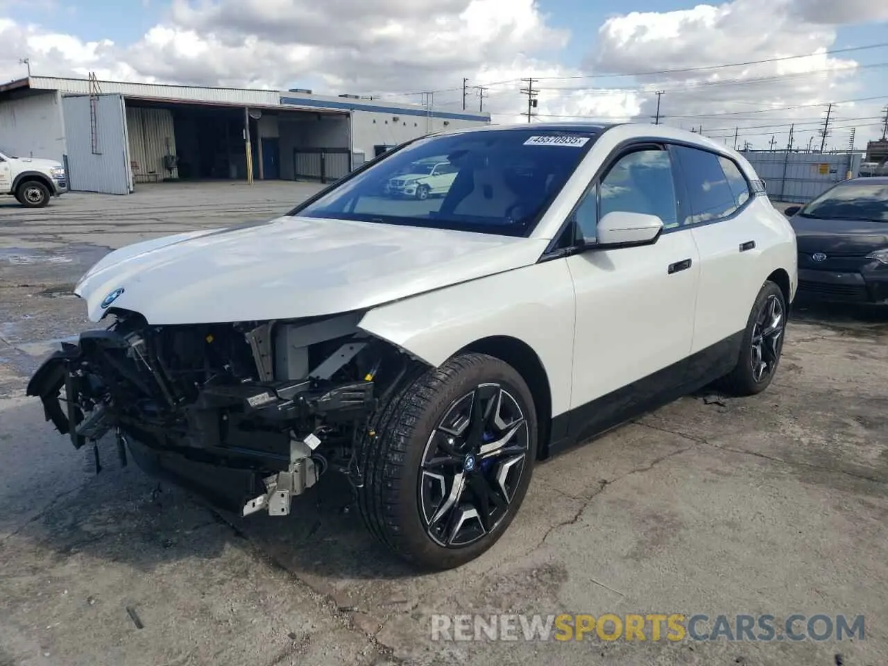 1 Photograph of a damaged car WB523CF07SCT32720 BMW IX XDRIVE5 2025