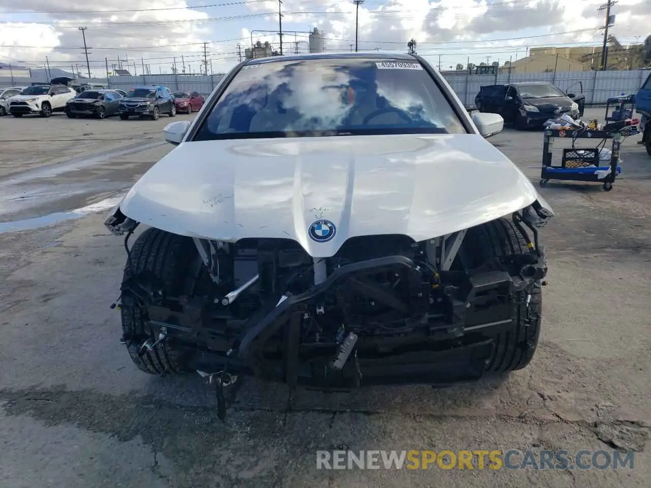 5 Photograph of a damaged car WB523CF07SCT32720 BMW IX XDRIVE5 2025