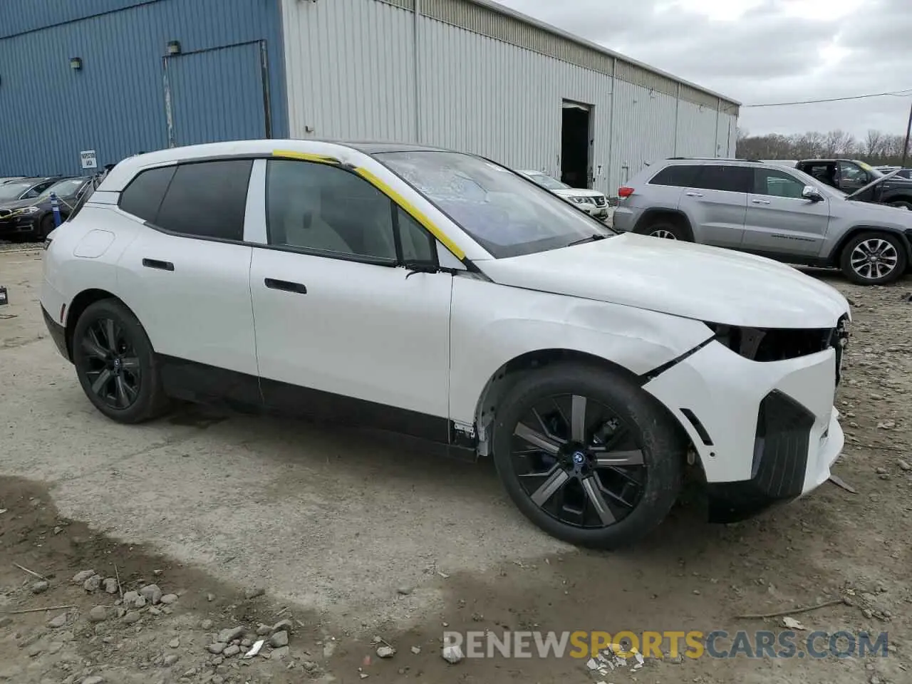 4 Photograph of a damaged car WB523CF09SCU44676 BMW IX XDRIVE5 2025