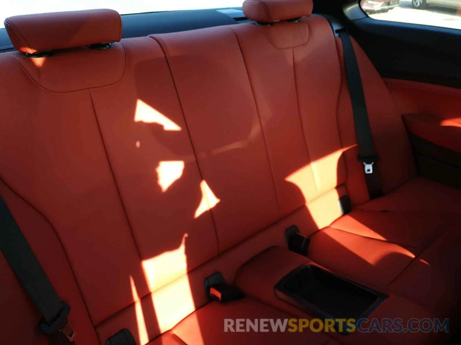 6 Photograph of a damaged car WBA2J7C51K7D16586 BMW M2 2019