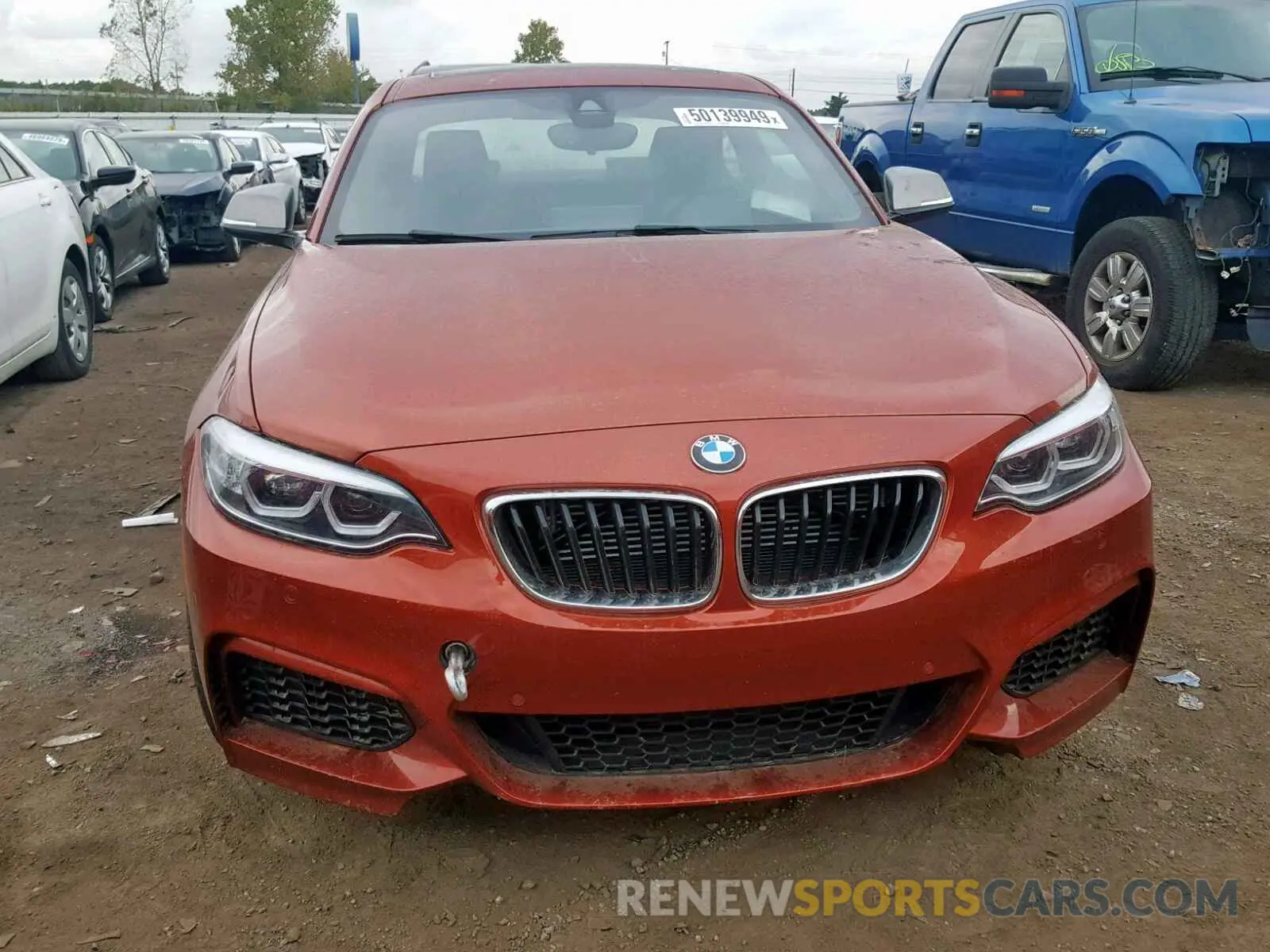 9 Photograph of a damaged car WBA2J7C51K7D34392 BMW M2 2019
