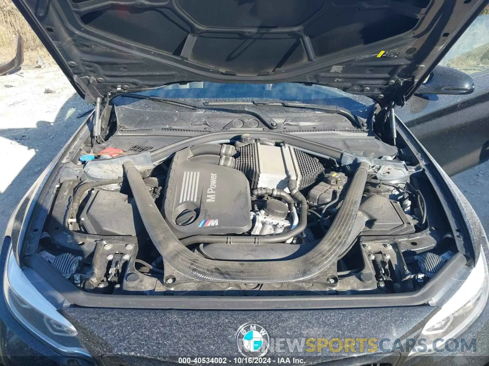 10 Photograph of a damaged car WBS2U7C57KVB09358 BMW M2 2019