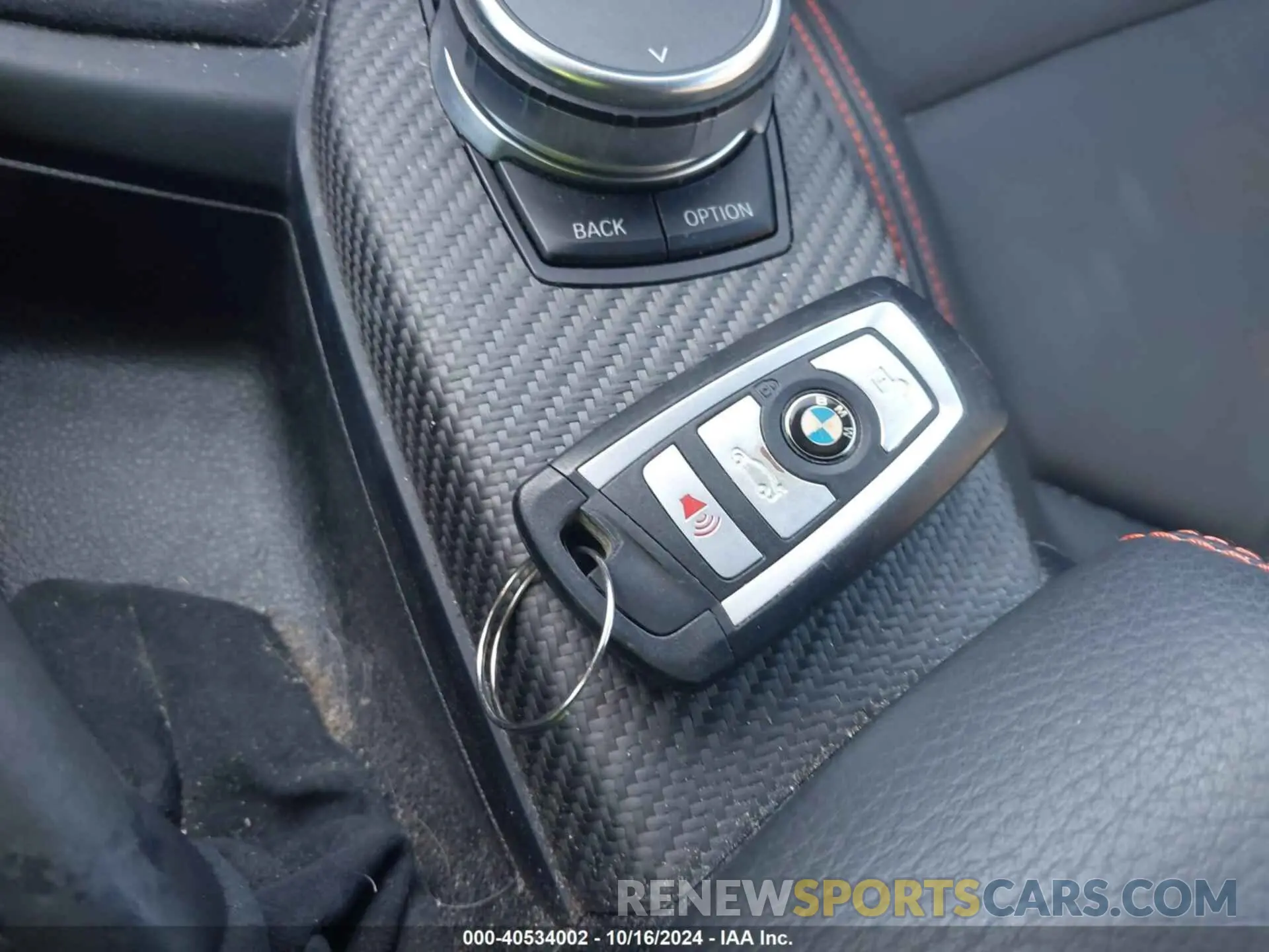11 Photograph of a damaged car WBS2U7C57KVB09358 BMW M2 2019