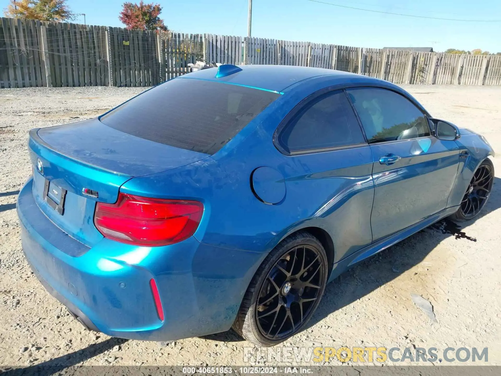 4 Photograph of a damaged car WBS2U7C5XK7D06755 BMW M2 2019