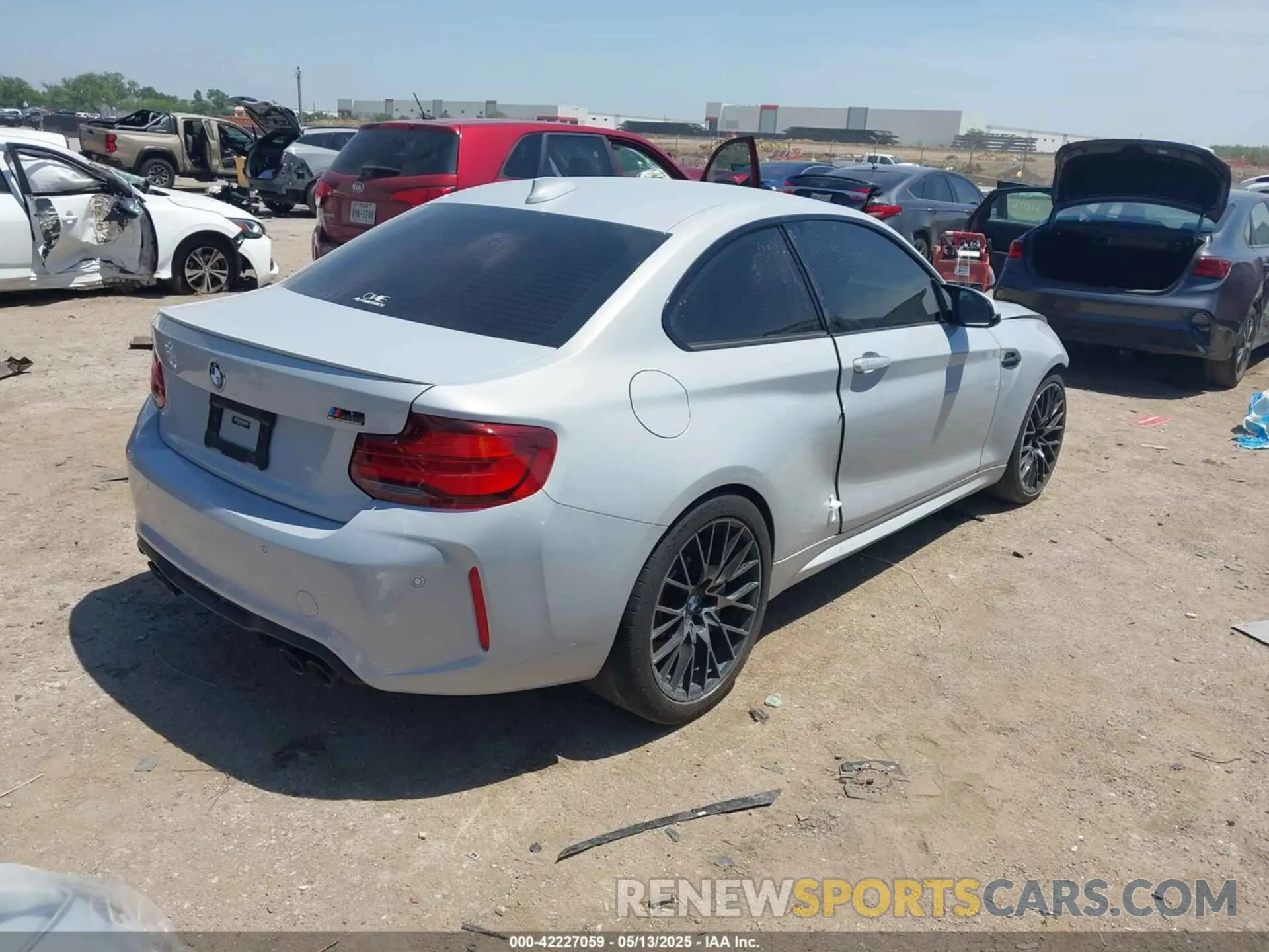 4 Фотография поврежденного автомобиля WBS2U7C02L7D97896 BMW M2 2020