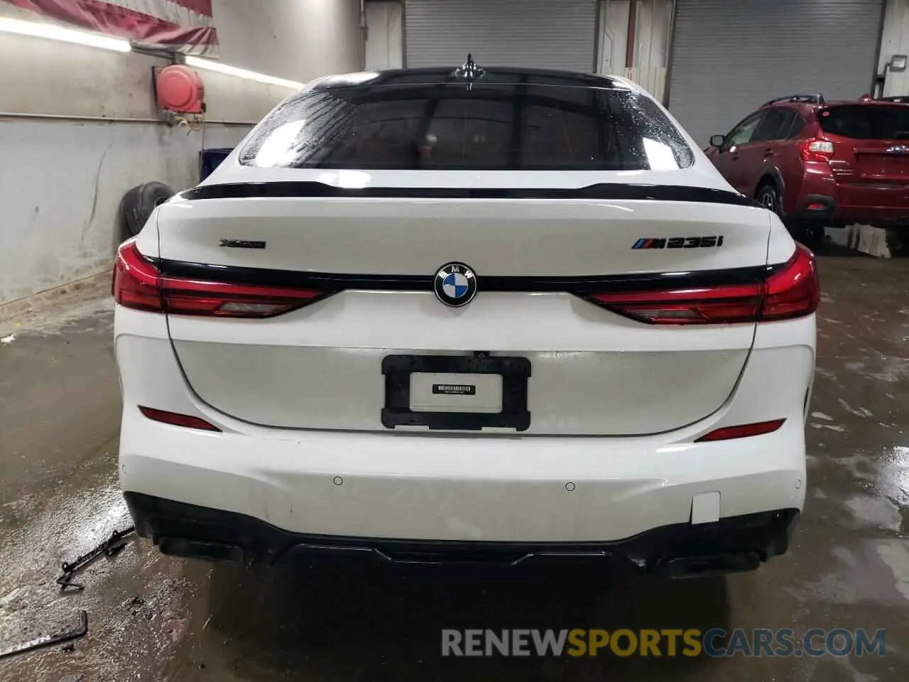 6 Photograph of a damaged car WBA13AL05M7G96347 BMW M2 2021