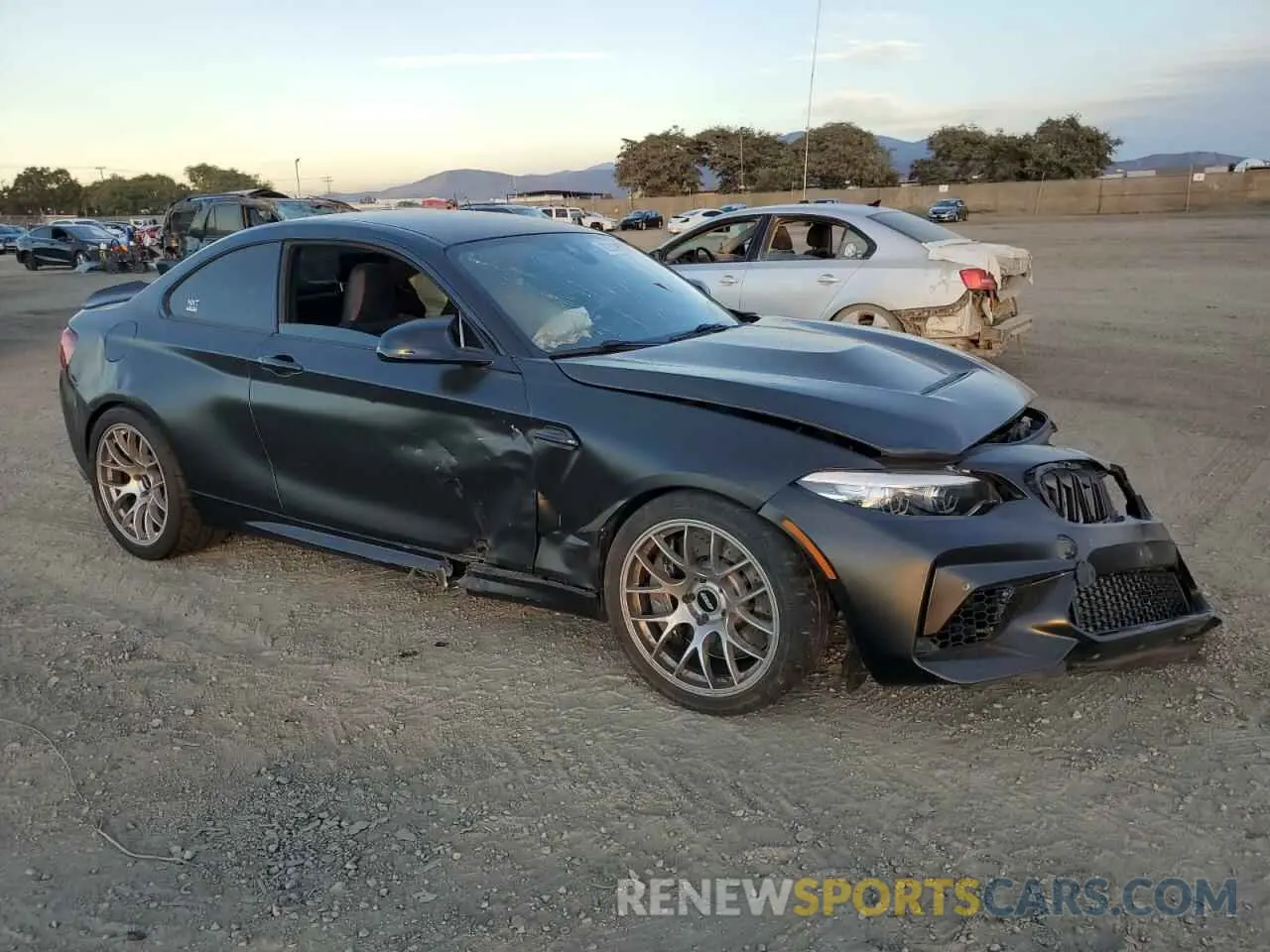 4 Фотография поврежденного автомобиля WBS2U7C00M7H02345 BMW M2 2021