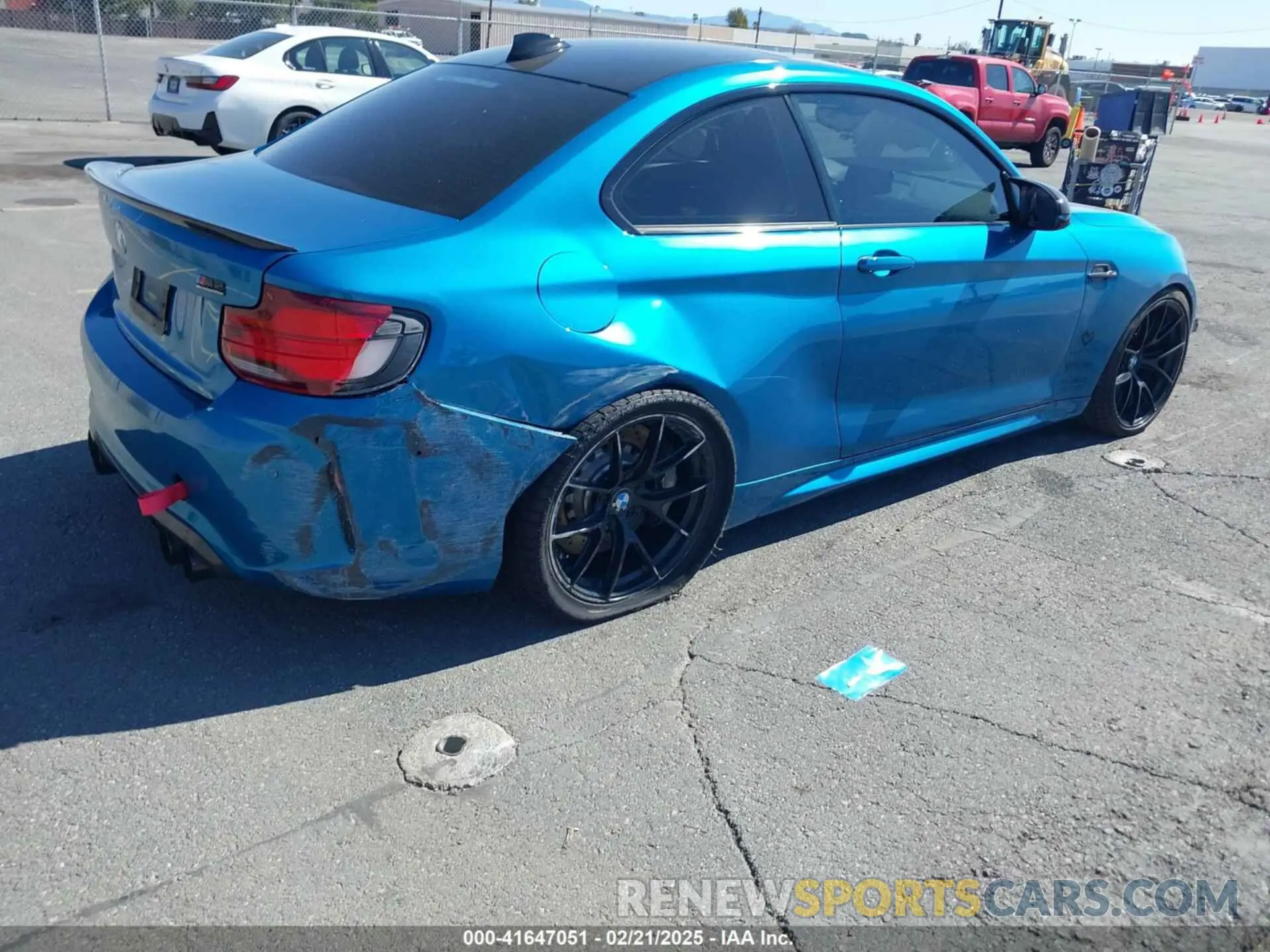 4 Фотография поврежденного автомобиля WBS2U7C08M7J67360 BMW M2 2021