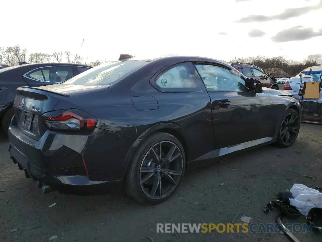 3 Photograph of a damaged car 3MW53CM04N8C78600 BMW M2 2022