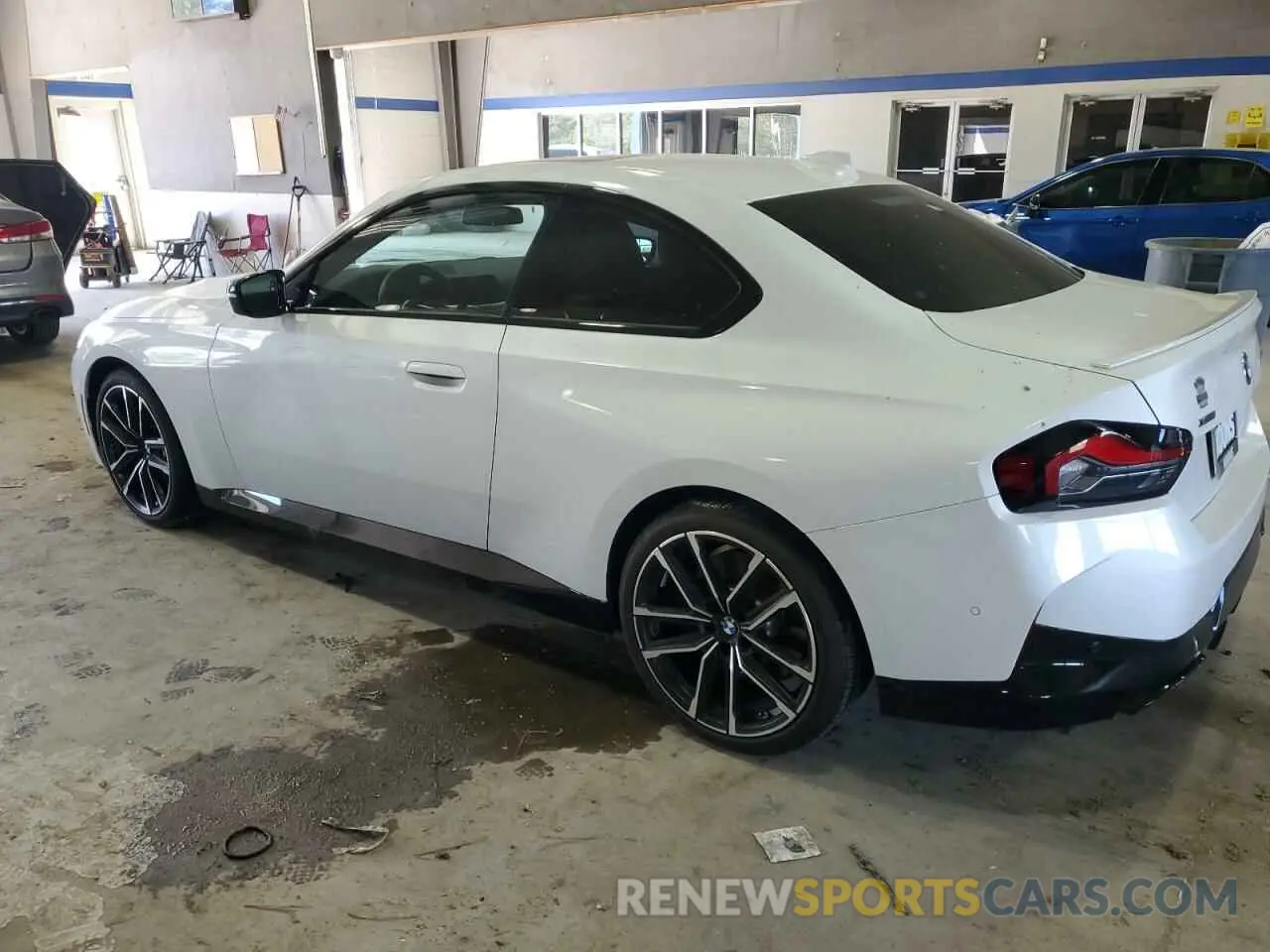 2 Photograph of a damaged car 3MW53CM08N8C55028 BMW M2 2022