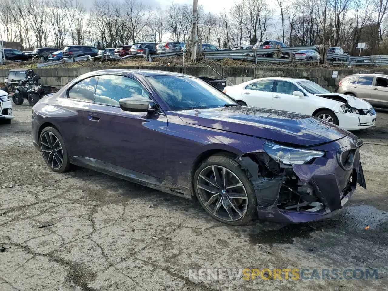 4 Photograph of a damaged car 3MW53CM09N8C49139 BMW M2 2022