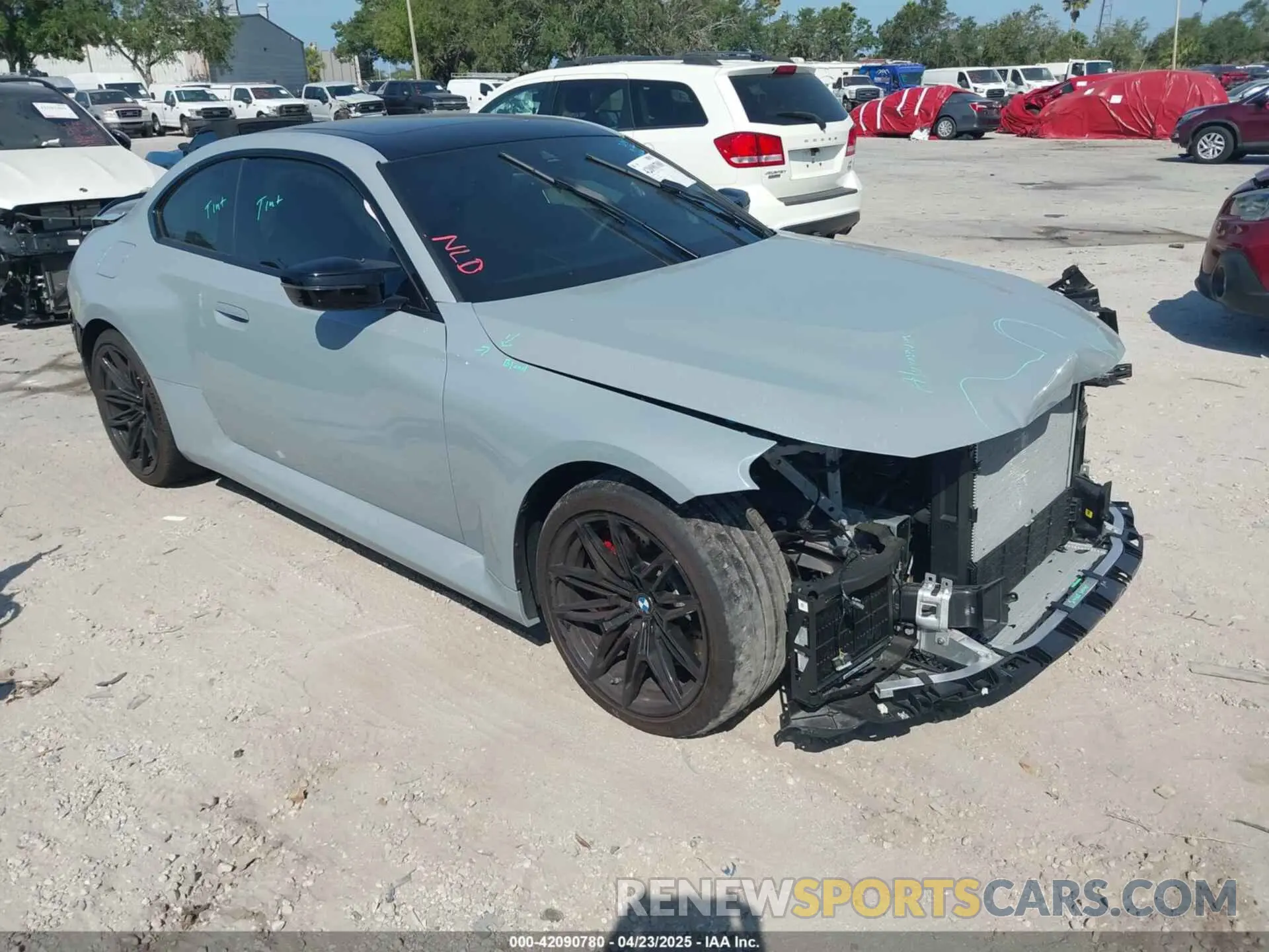 1 Photograph of a damaged car 3MF13DM08R8E17041 BMW M2 2024