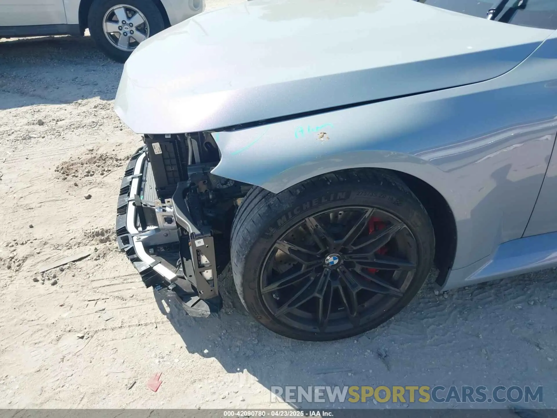 21 Photograph of a damaged car 3MF13DM08R8E17041 BMW M2 2024
