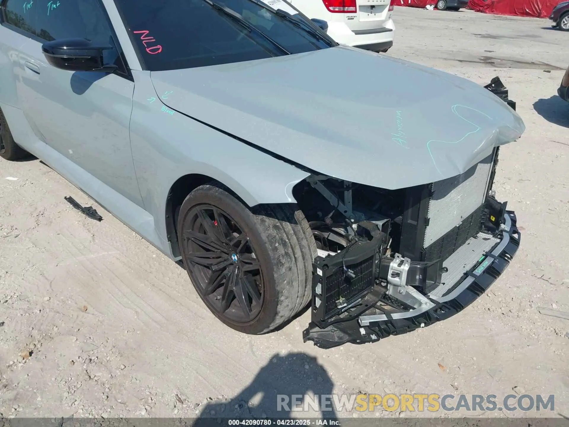 22 Photograph of a damaged car 3MF13DM08R8E17041 BMW M2 2024