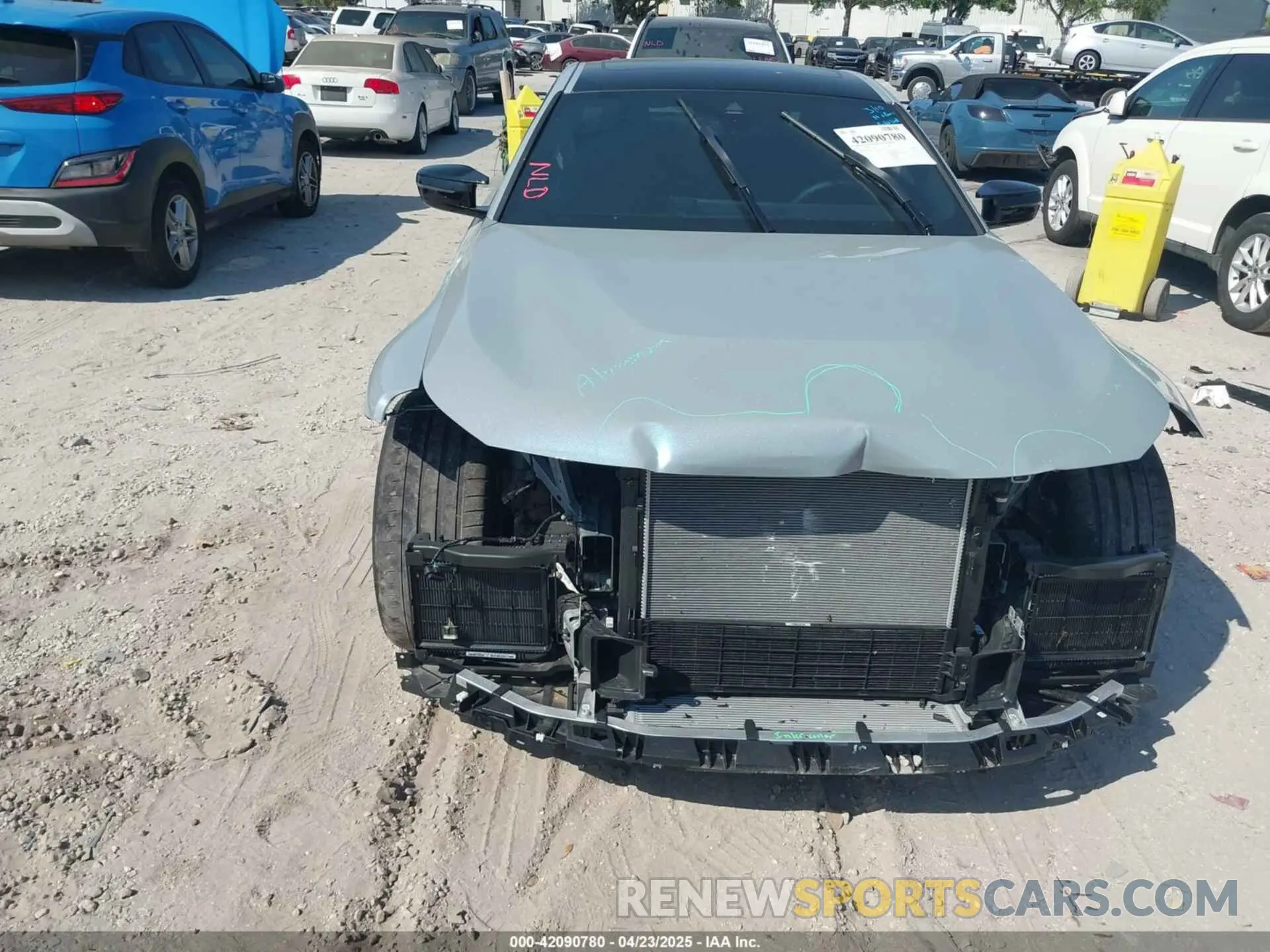 6 Photograph of a damaged car 3MF13DM08R8E17041 BMW M2 2024