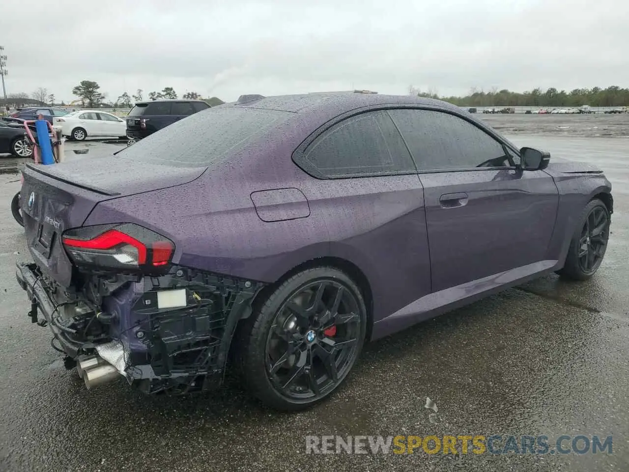 3 Photograph of a damaged car 3MW53CM08S8F15312 BMW M2 2025