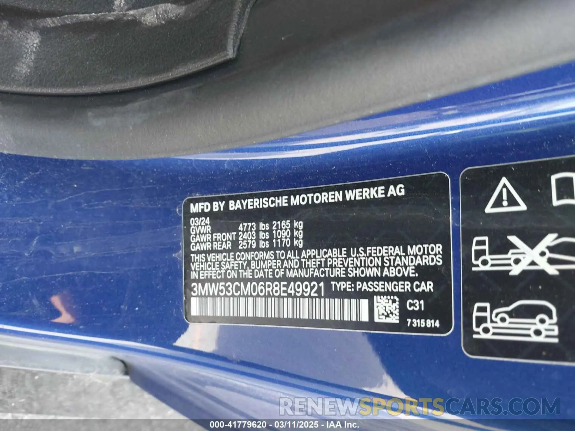 9 Photograph of a damaged car 3MW53CM06R8E49921 BMW M240 2024