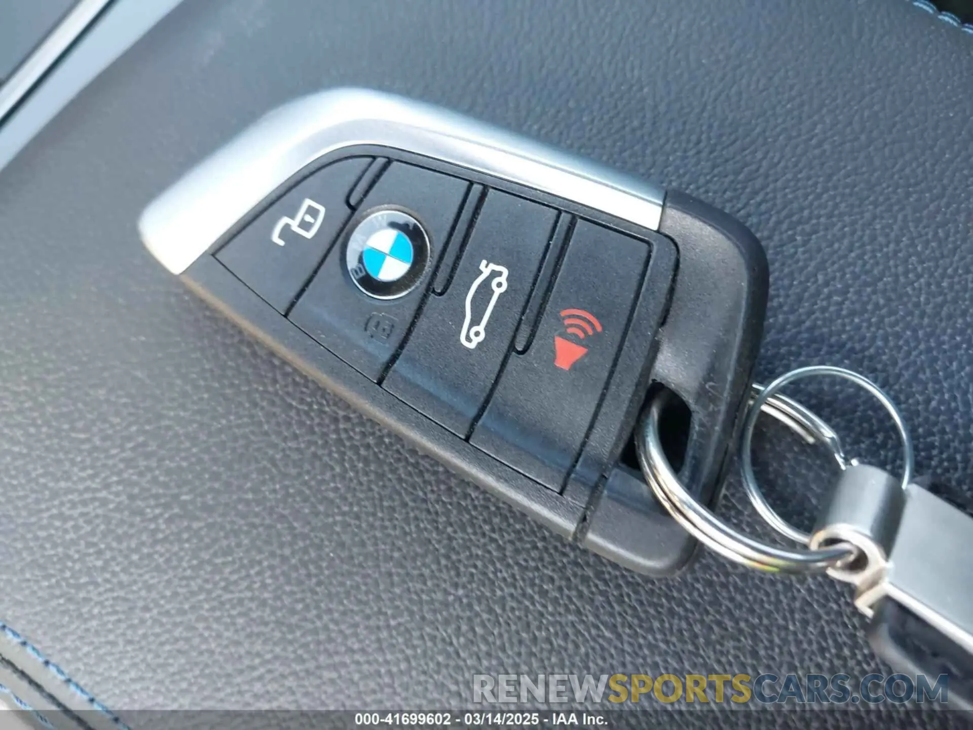 11 Photograph of a damaged car 3MW53CM07R8E05569 BMW M240 2024