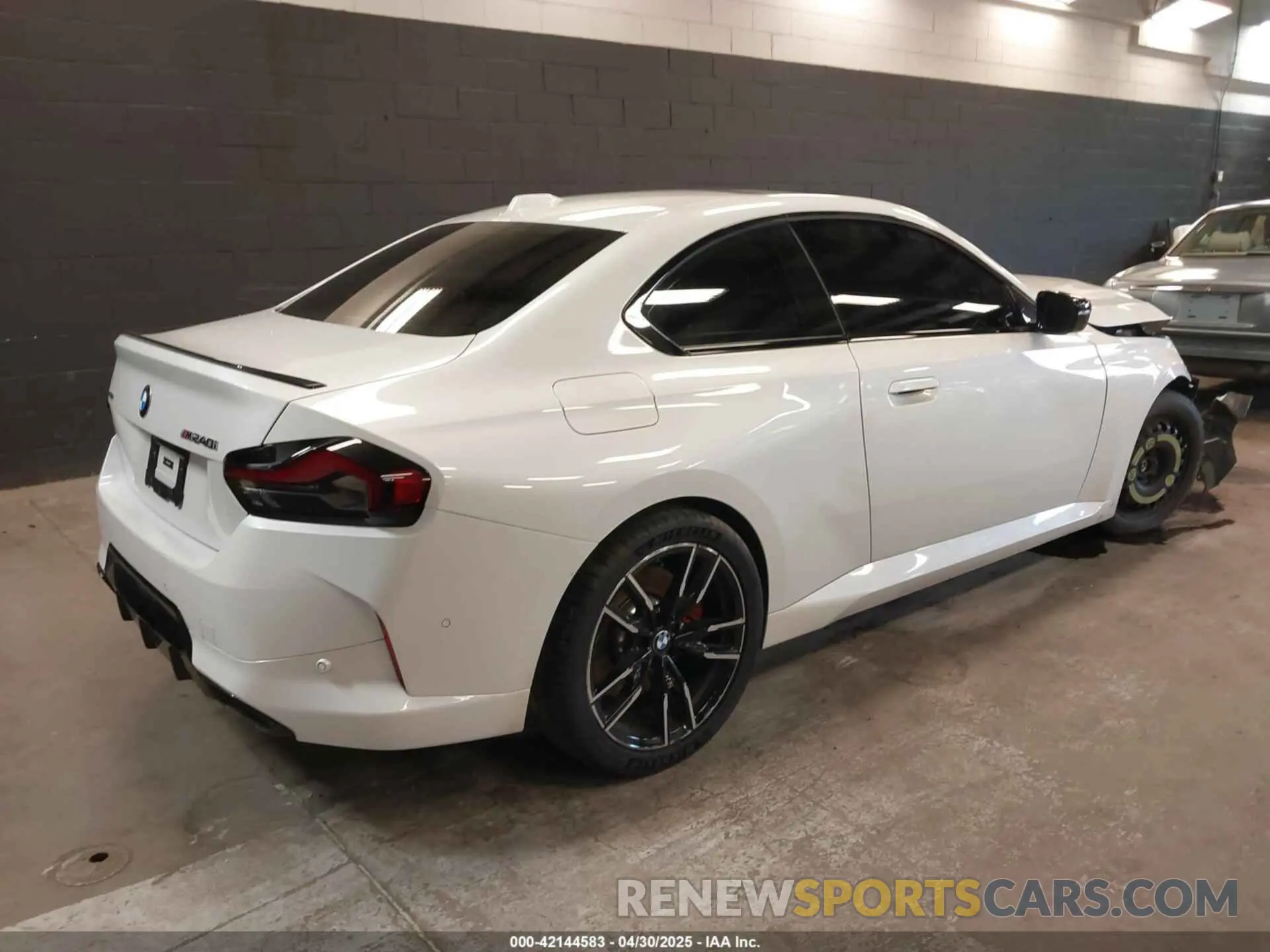 4 Фотография поврежденного автомобиля 3MW53CM04S8E92322 BMW M240 2025