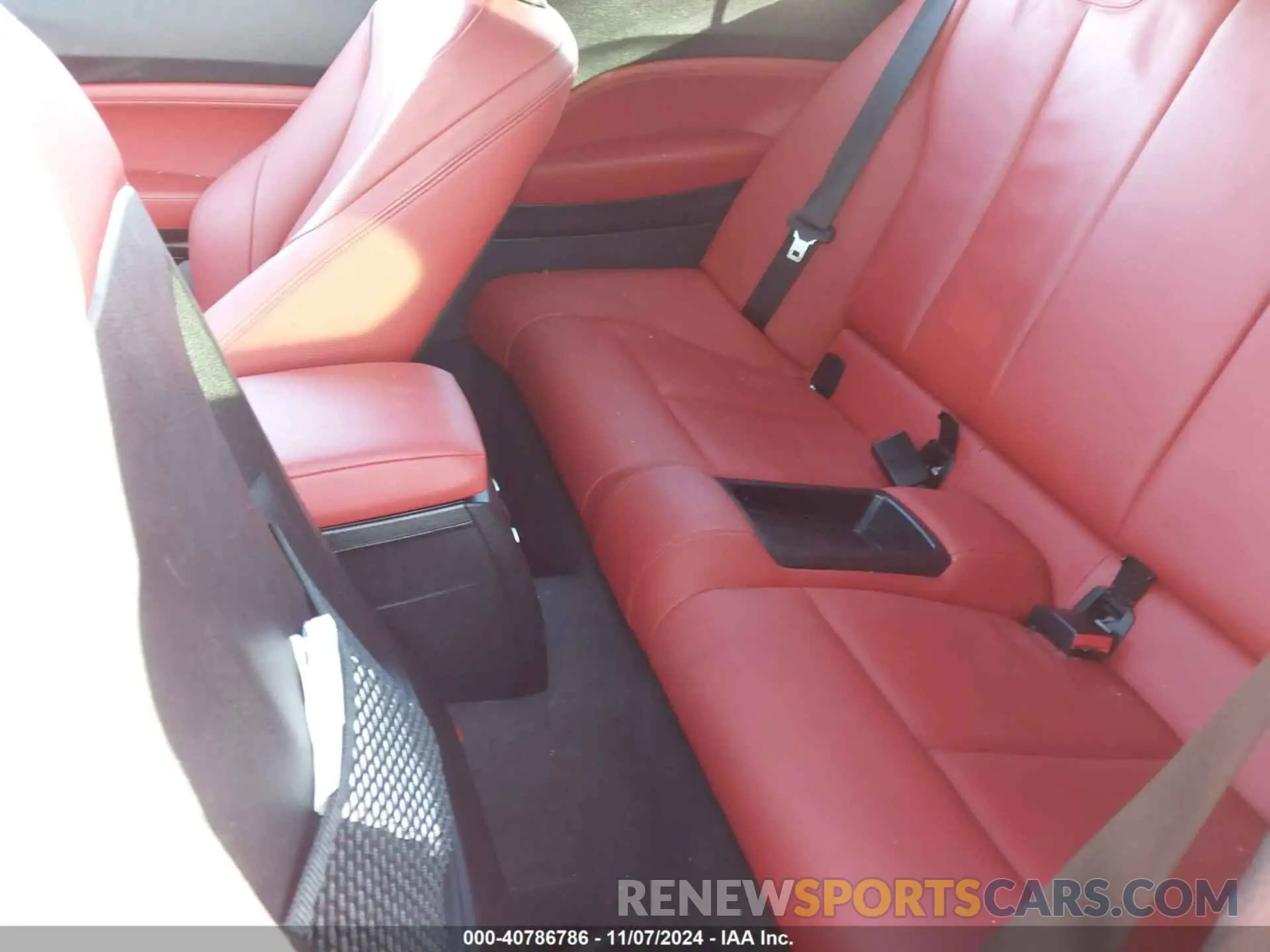 8 Photograph of a damaged car WBA2J5C58KVC07817 BMW M240I 2019
