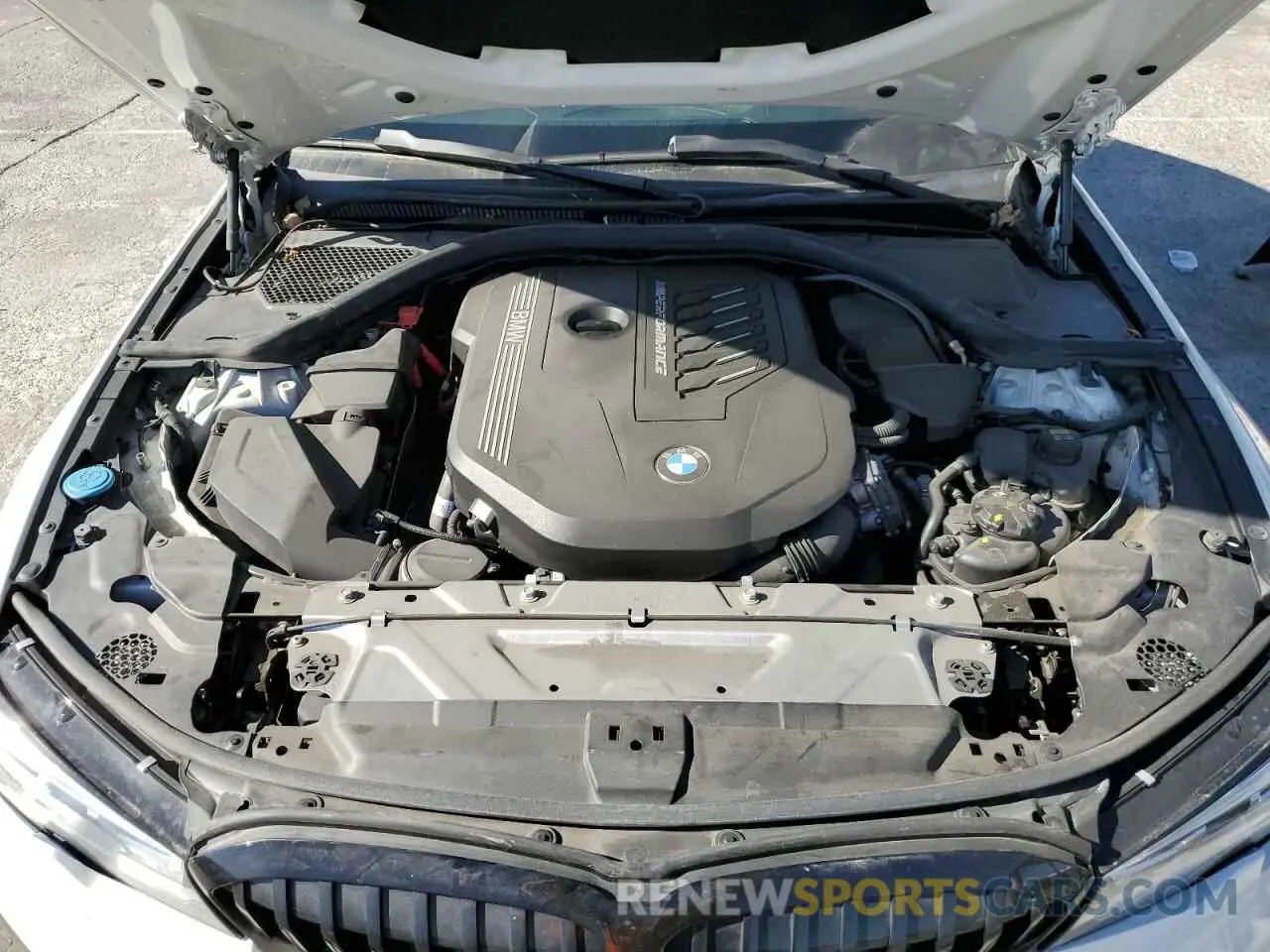 7 Photograph of a damaged car 3MW5U7J09L8B30870 BMW M3 2020