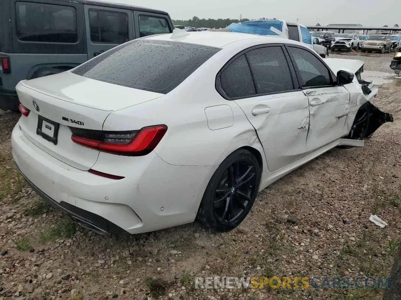 3 Photograph of a damaged car 3MW5U7J03M8C12479 BMW M3 2021
