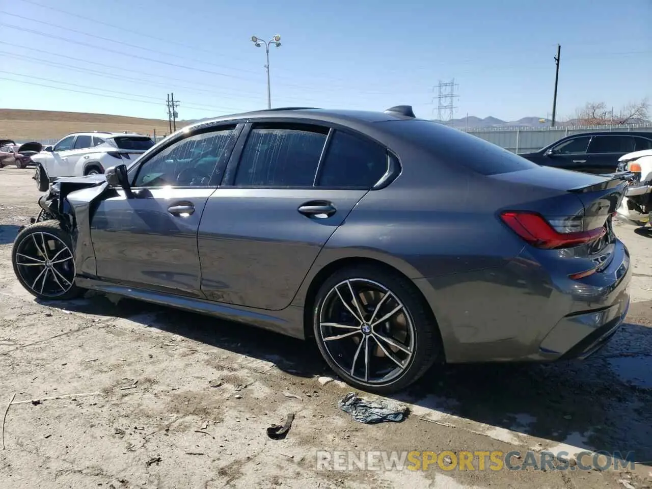 2 Photograph of a damaged car 3MW5U9J02M8B55154 BMW M3 2021