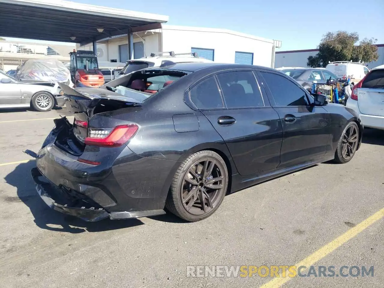 3 Photograph of a damaged car 3MW5U7J08N8C39520 BMW M3 2022