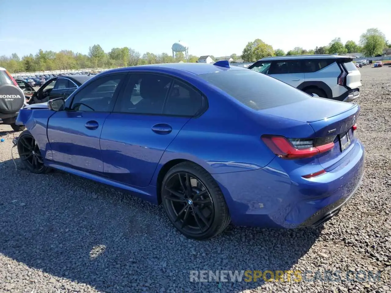 2 Photograph of a damaged car 3MW5U9J09N8C33902 BMW M3 2022