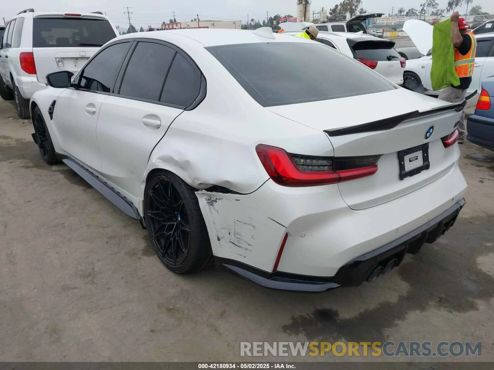 3 Photograph of a damaged car WBS33AY09NFL79043 BMW M3 2022