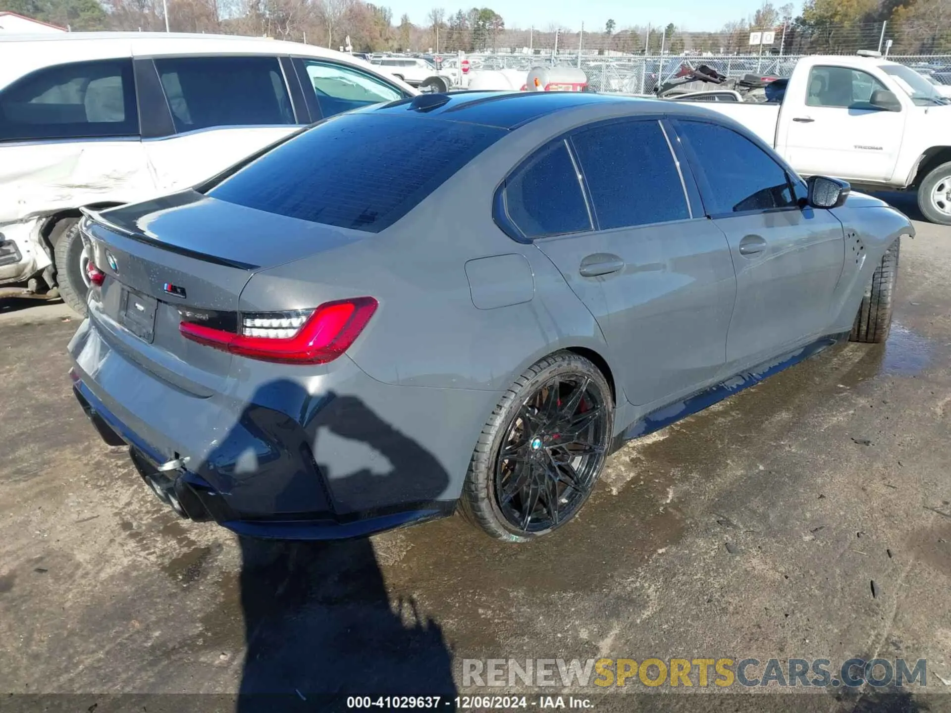 4 Фотография поврежденного автомобиля WBS43AY06PFP98328 BMW M3 2023