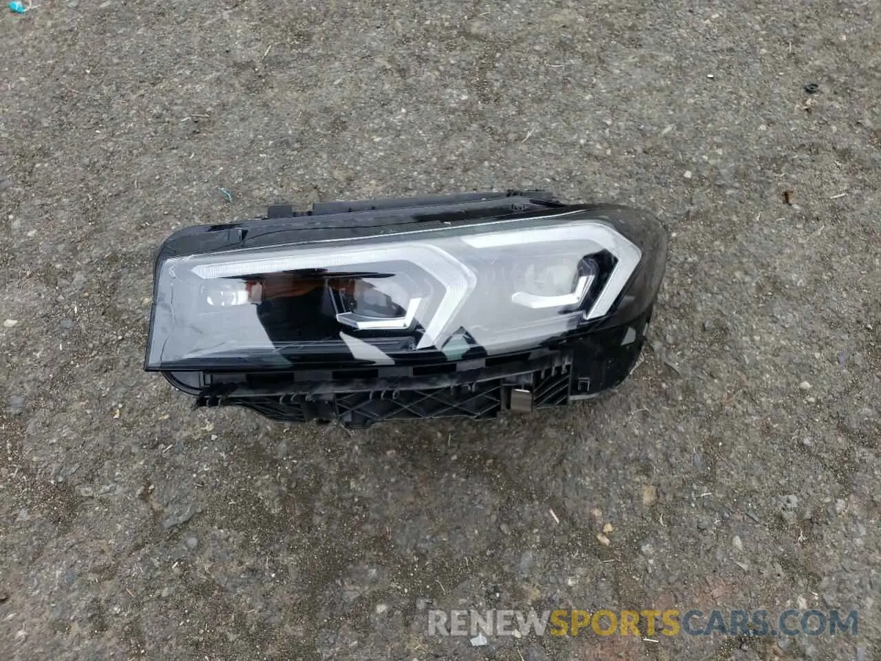 12 Фотография поврежденного автомобиля 3MW49FF09R8E31499 BMW M3 2024