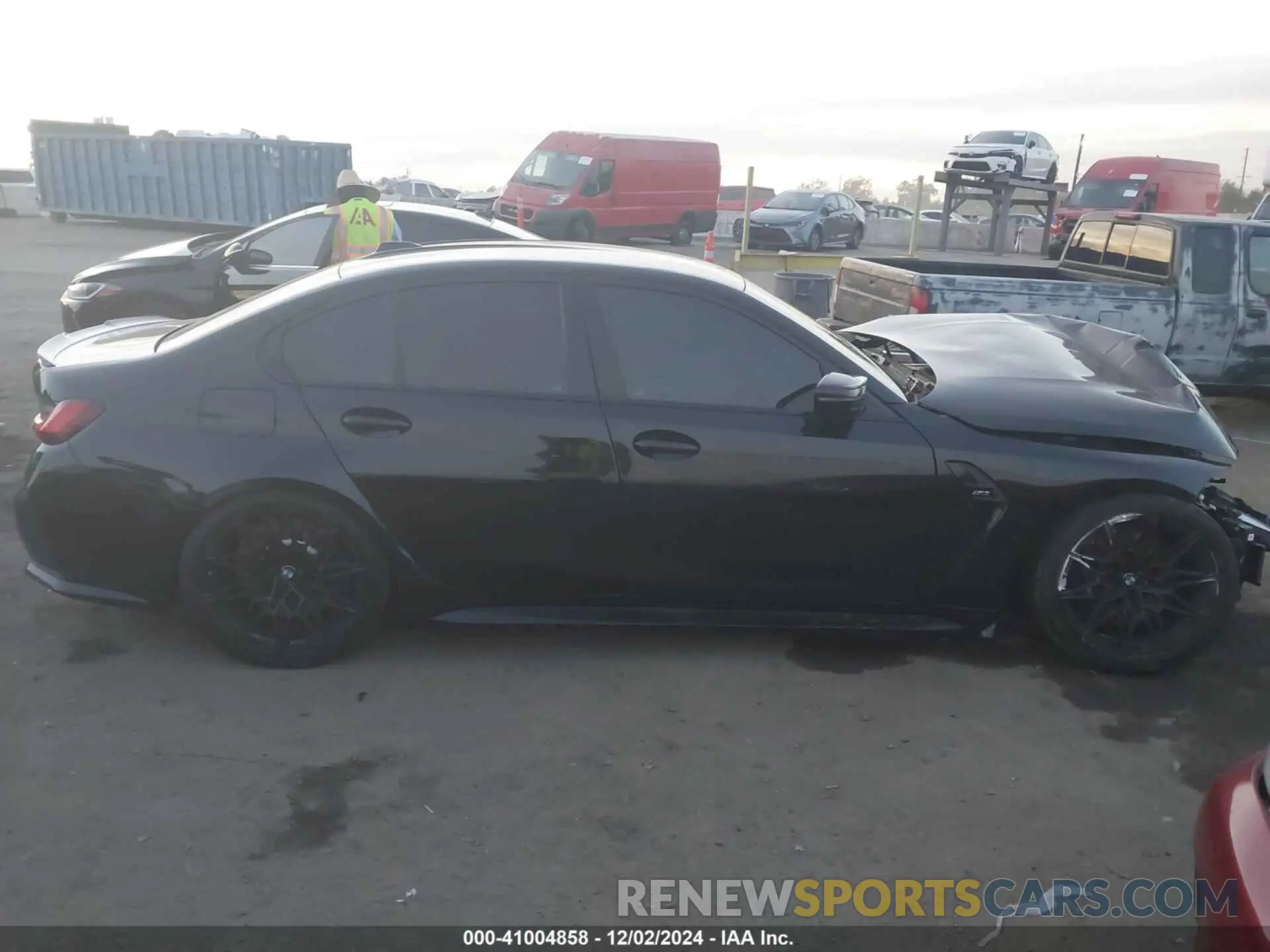 14 Фотография поврежденного автомобиля WBS53AY07RFS22237 BMW M3 2024