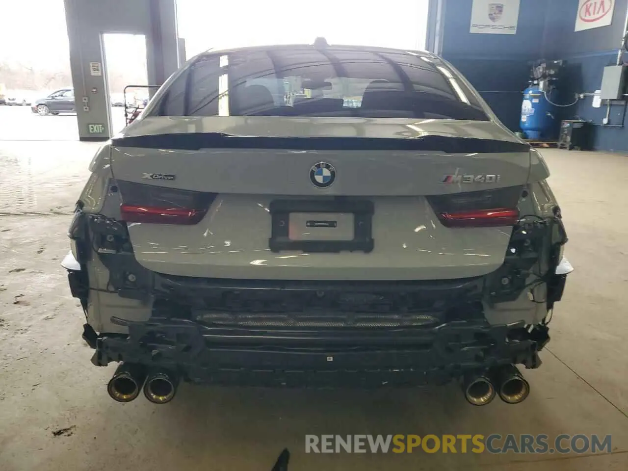6 Photograph of a damaged car 3MW69FT03S8E94648 BMW M3 2025