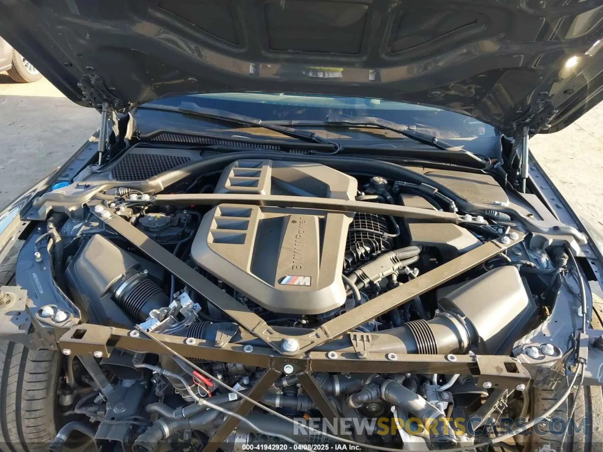 10 Фотография поврежденного автомобиля WBS33HJ04SFU25148 BMW M3 2025
