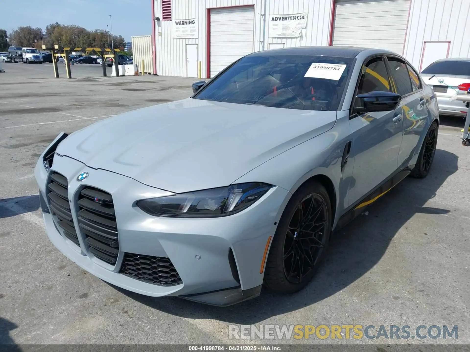 2 Photograph of a damaged car WBS33HJ09SFU20723 BMW M3 2025