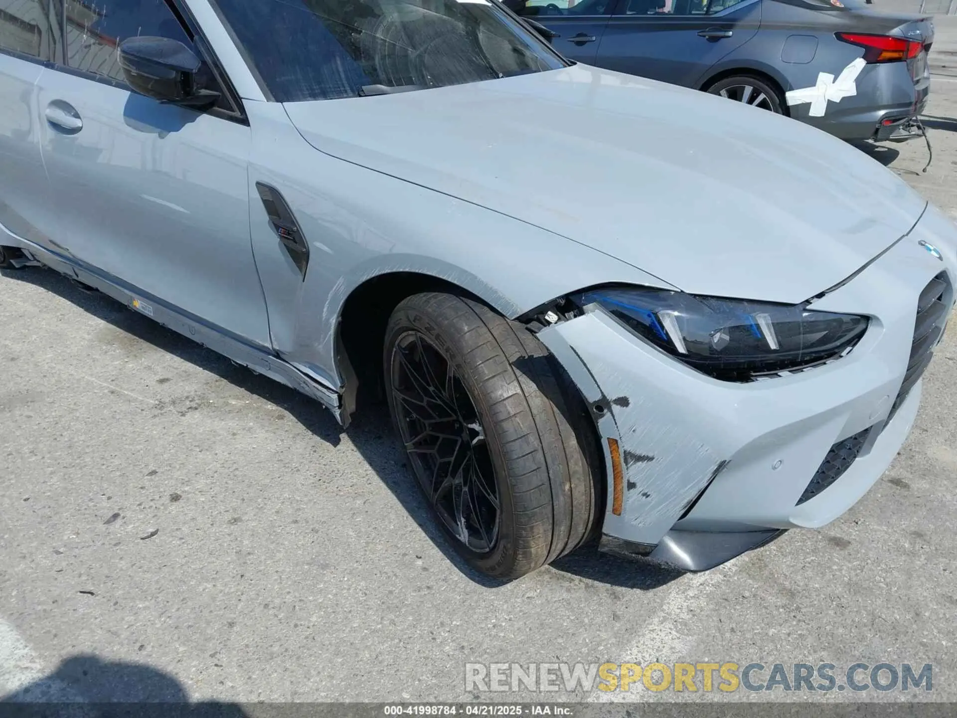 6 Photograph of a damaged car WBS33HJ09SFU20723 BMW M3 2025