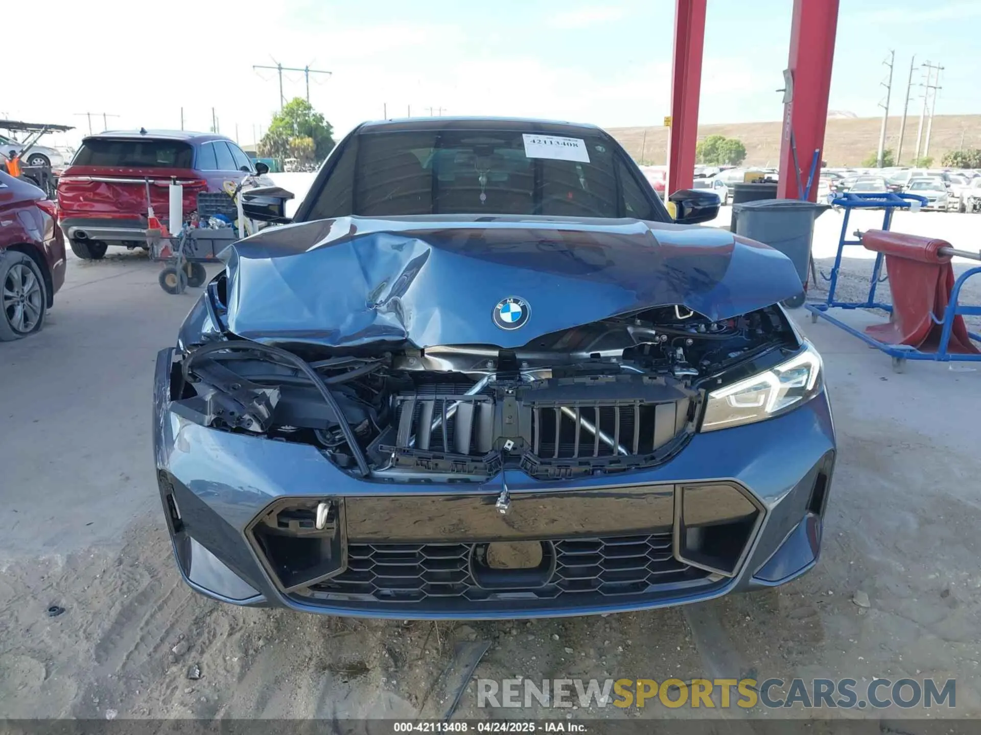 13 Photograph of a damaged car 3MW59FT05S8F47278 BMW M340I 2025