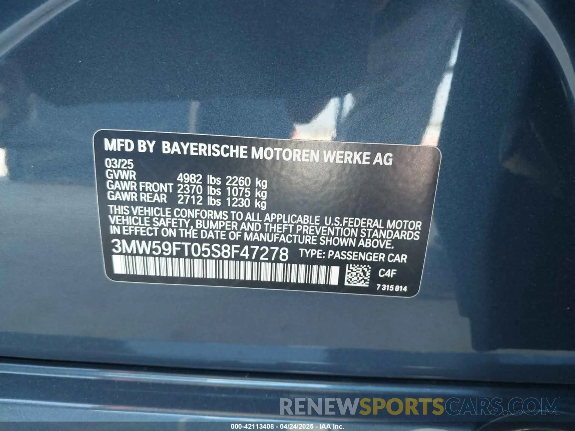 9 Photograph of a damaged car 3MW59FT05S8F47278 BMW M340I 2025