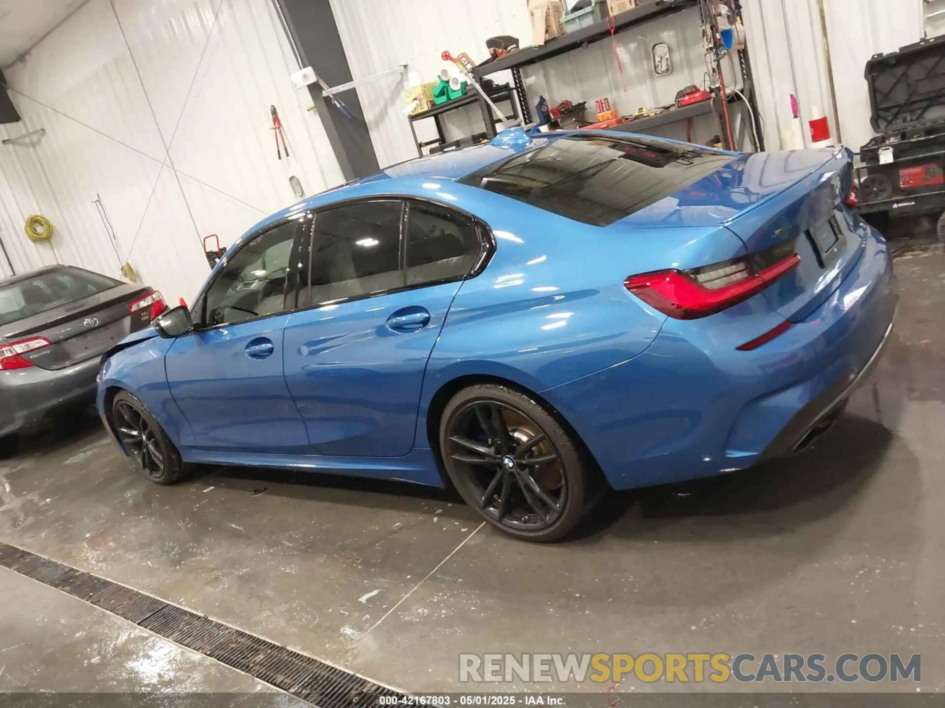 15 Photograph of a damaged car WBA5U9C04MFL31545 BMW M340XI 2021