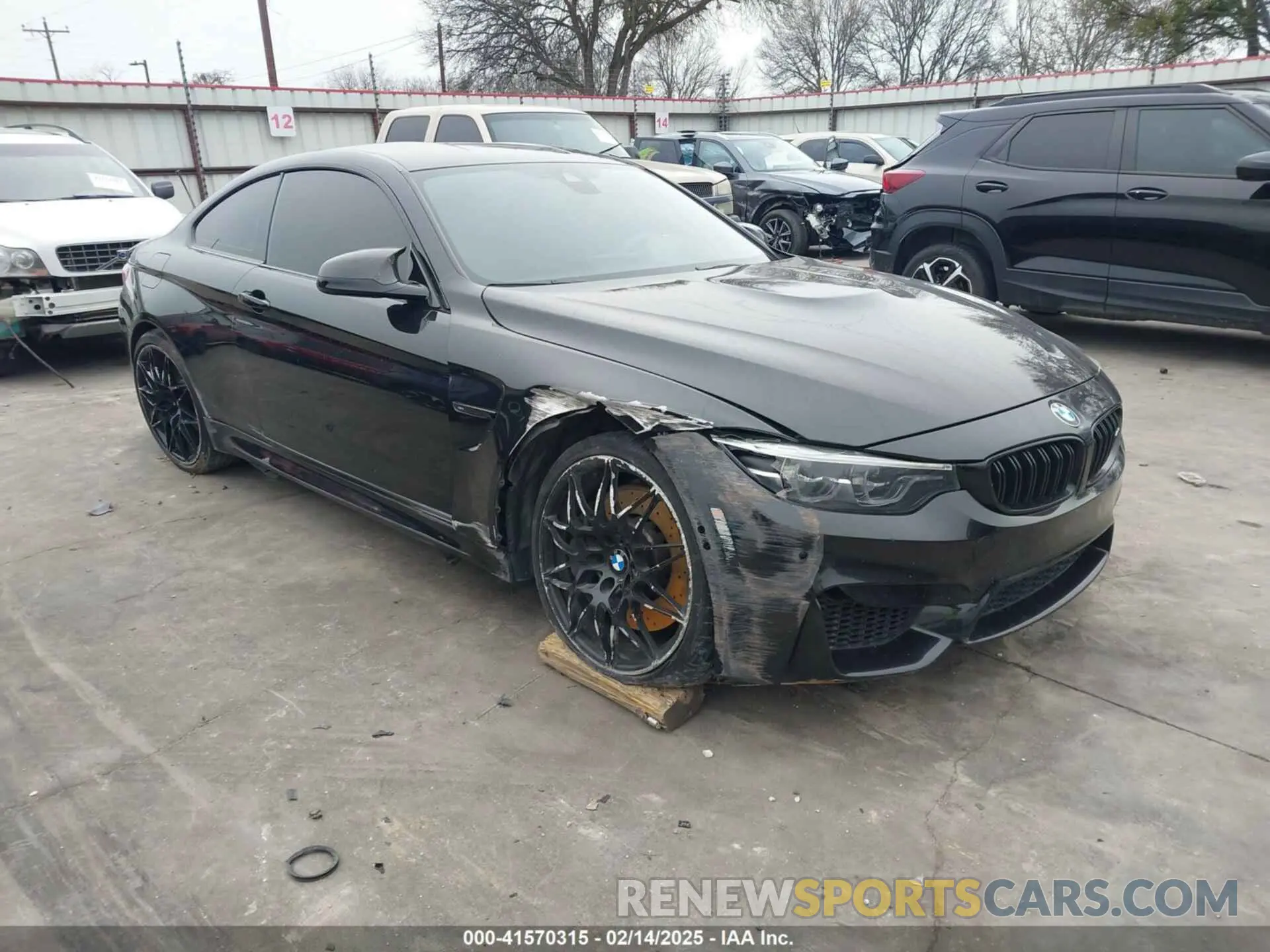 1 Фотография поврежденного автомобиля WBS4Y9C53KAH82910 BMW M4 2019